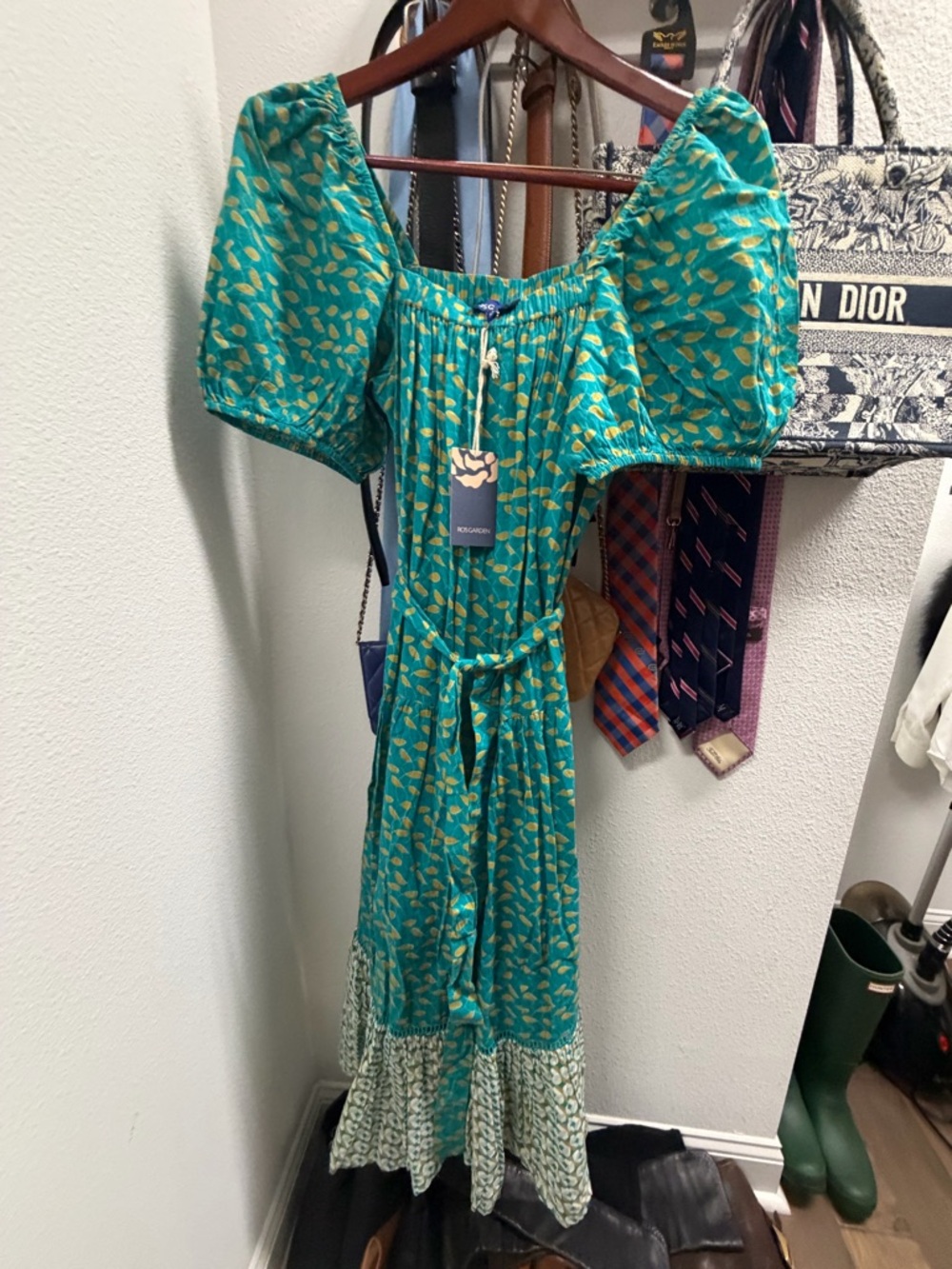 Ro’s Garden Puff-Sleeve Maxi Dress with Tie Waist